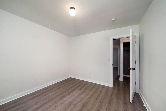 Building Photo - 4 Bedroom 2 Bath House in Corey Woods - Summerville