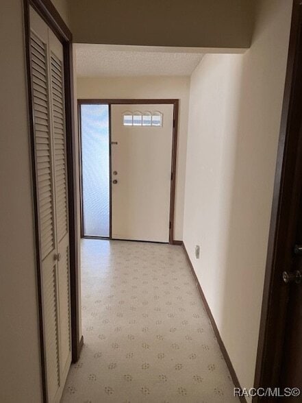 Building Photo - 29 Sycamore Cir