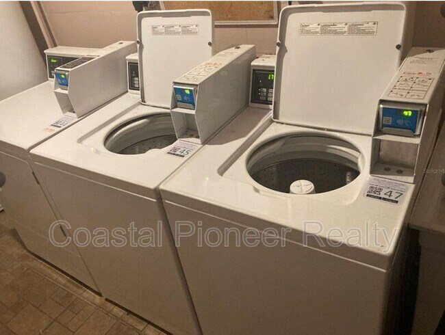 Building Photo - 4250 37th St S