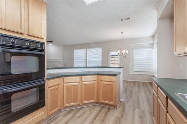 Building Photo - 1523 Westchase Dr