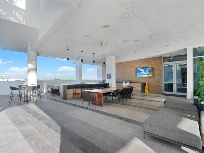 Building Photo - 3900 Biscayne Blvd