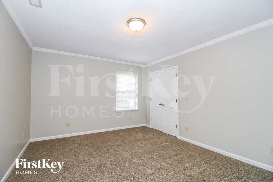 Building Photo - 4625 Bay Creek Dr