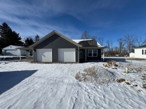 Building Photo - 2485 Shreve Rd