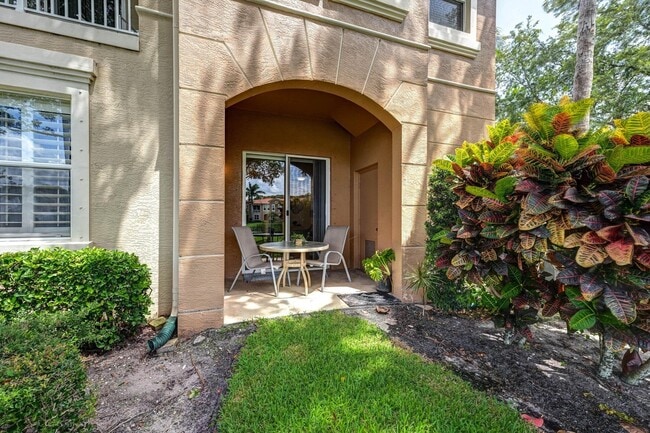 Building Photo - 4870 Bonsai Cir