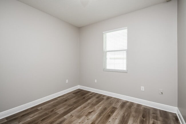 Building Photo - 3165 Bayou Ln