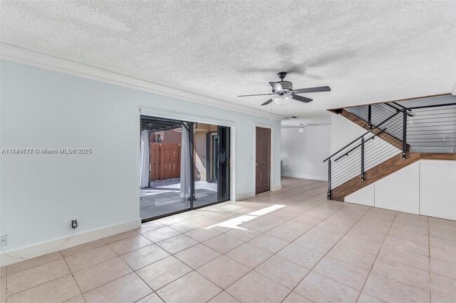 Building Photo - 2551 Camelot Ct