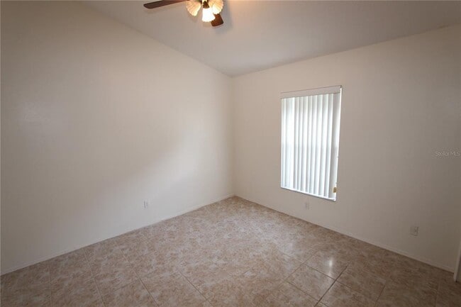 Building Photo - 940 Islander Ave