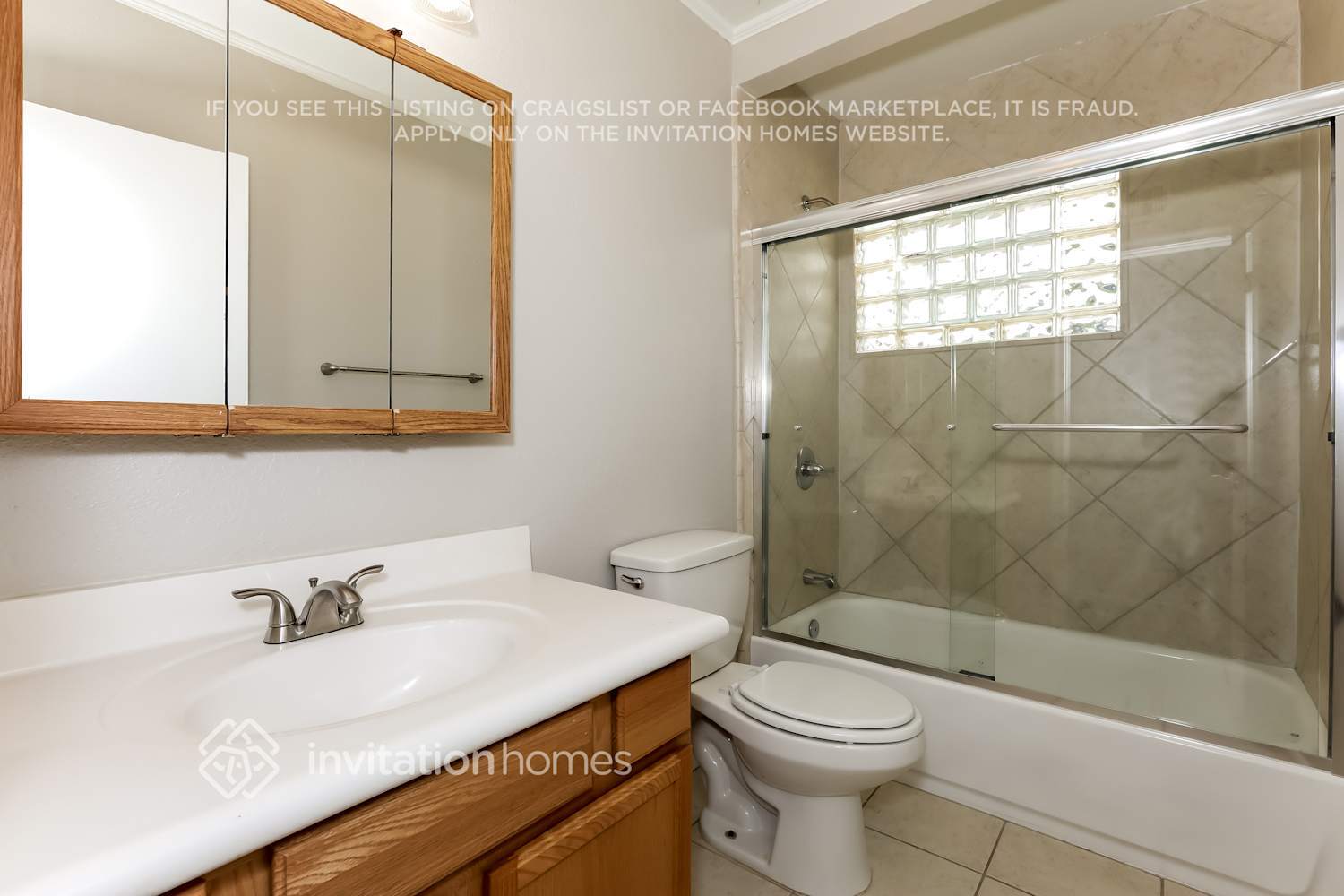 Building Photo - 132 S Olive