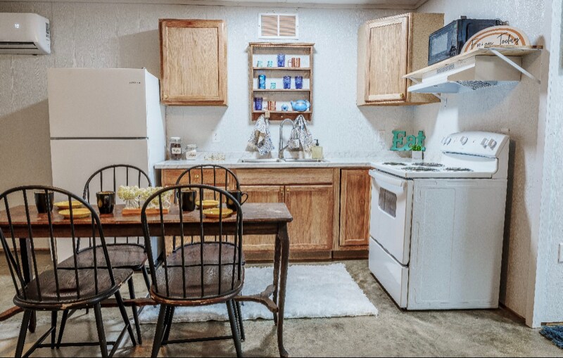 Building Photo - 105 Stonefly Dr