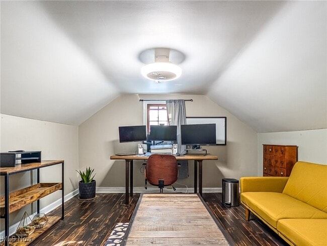 Building Photo - 4117 Silsby Rd