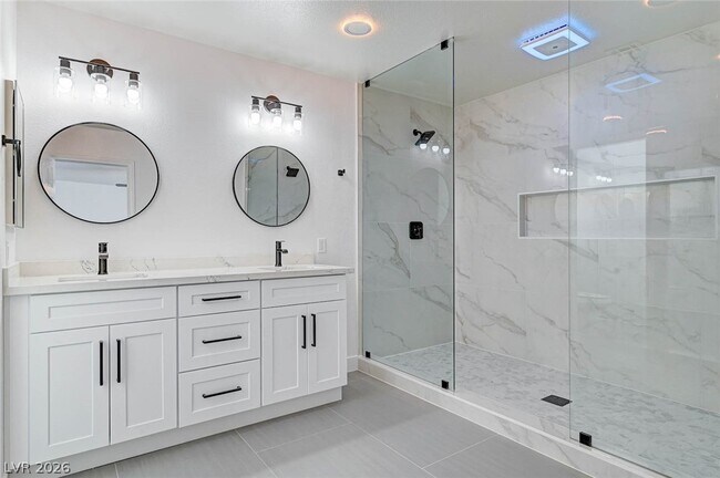 Building Photo - 2817 Via Florentine St