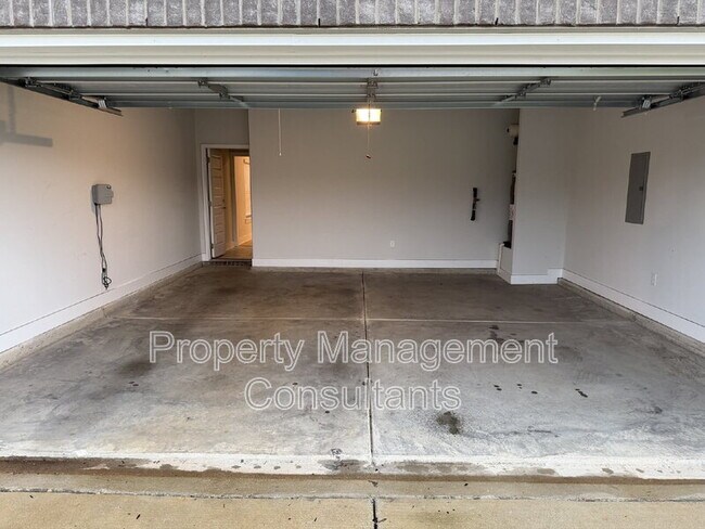 Building Photo - 14872 Demarie Ln