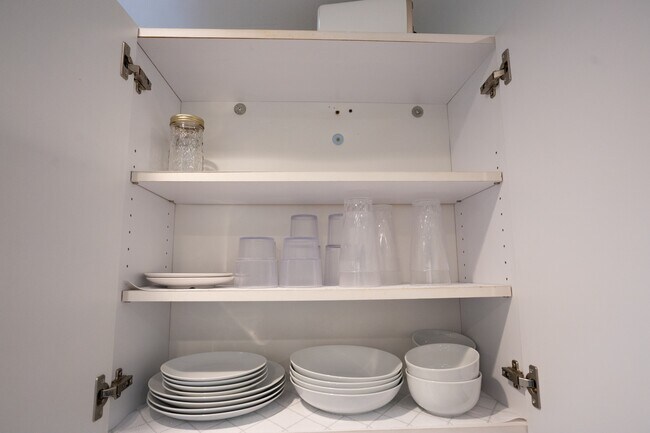 Building Photo - 505 E Mc Donough St