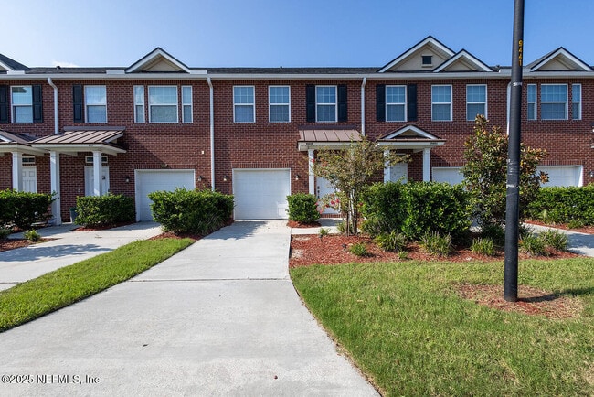 Building Photo - 9439 High Meadow Ln