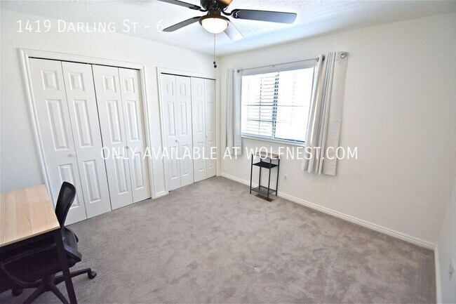 Building Photo - Stunning 3 Bed Ogden Townhome! No Deposit ...