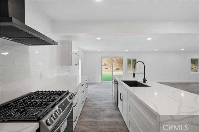 Building Photo - 18578 Fieldbrook St