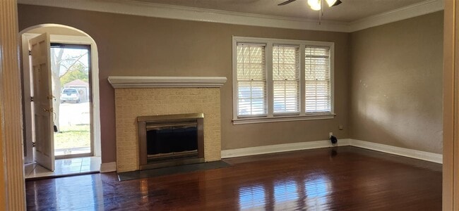 Building Photo - 705 NW 13th St