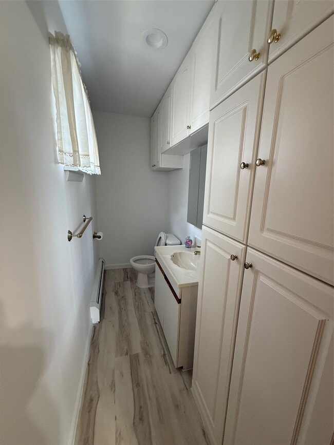 Building Photo - 1608 Cherry Hill Dr