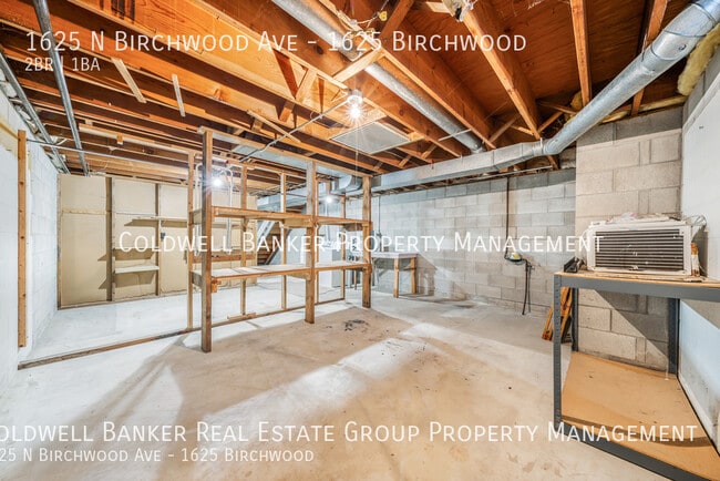 Building Photo - 1625 N Birchwood Ave