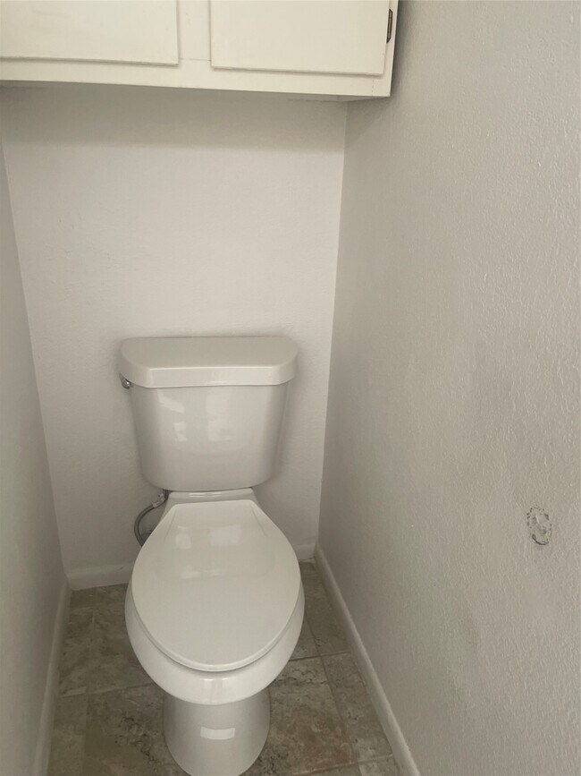 Building Photo - 1826 Port O' Call St