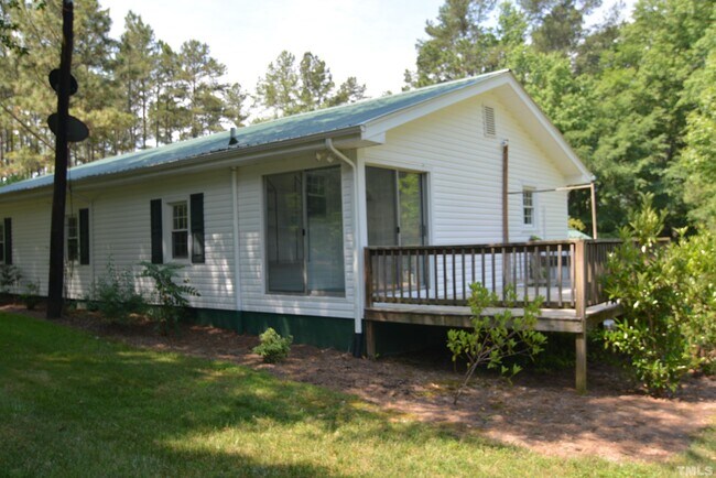 Building Photo - 643 Mt Pisgah Church Rd