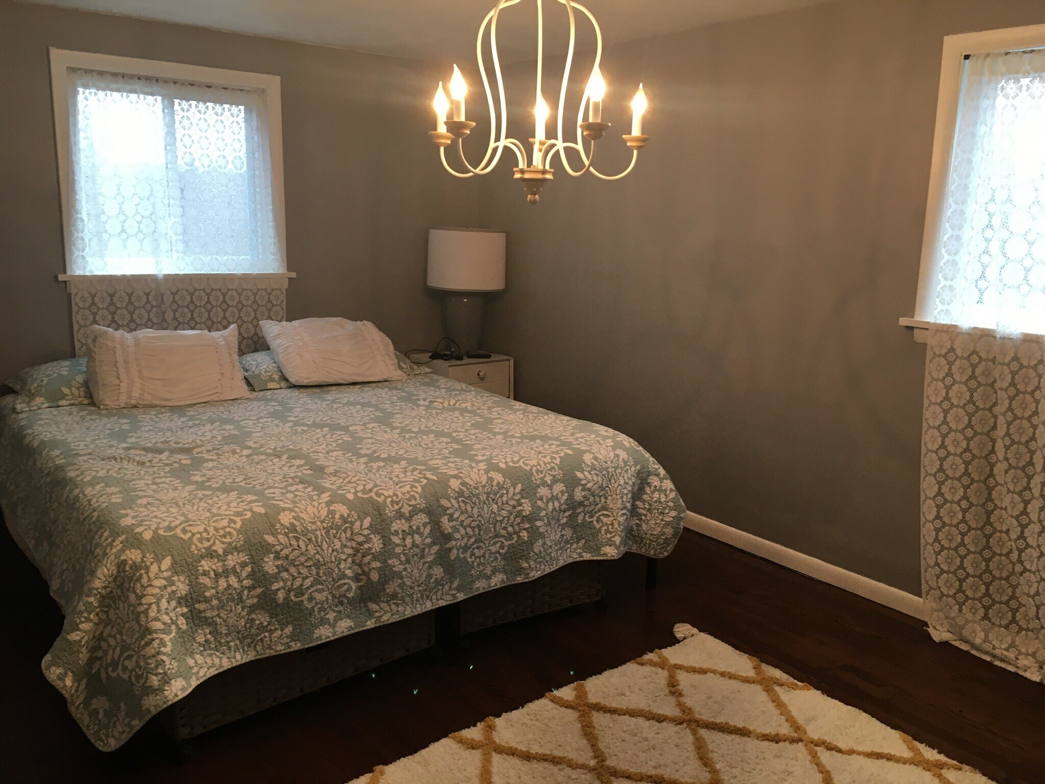 Master bed - 440 Cole Rd