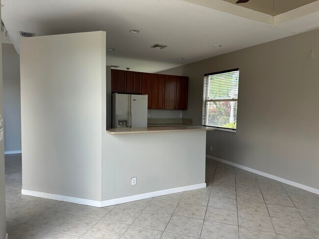 Building Photo - 127 Lancaster Way