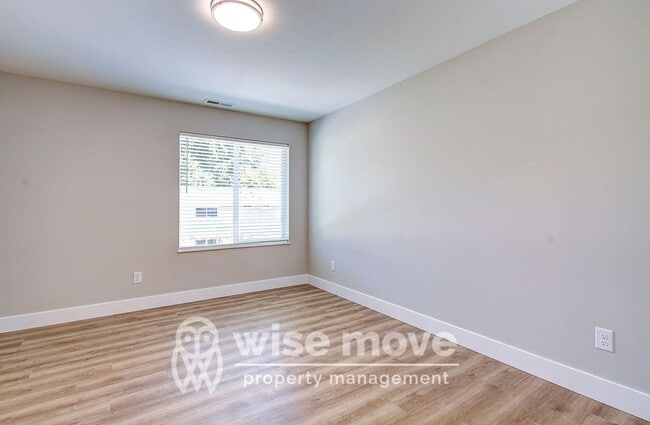 Building Photo - Garrison Square 3 bedroom- Brand New!