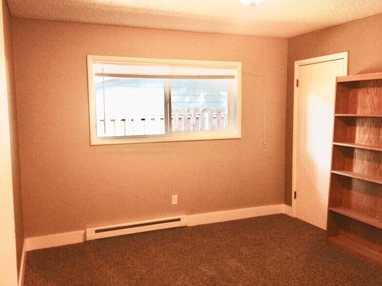 Building Photo - 132 Vine Maple Loop