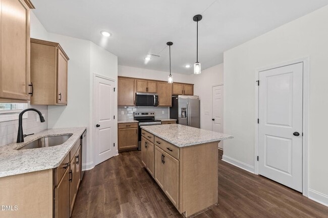 Building Photo - 360 Maidenhair Pl