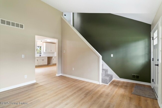 Building Photo - 2222 Elmcrest Dr