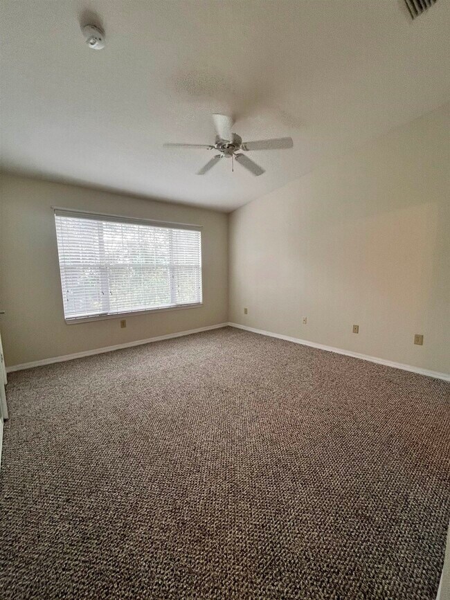 Building Photo - 21207 Harbour Vista Cir