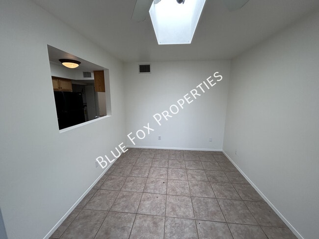 Building Photo - 2201 N Sparkman-Unit 2