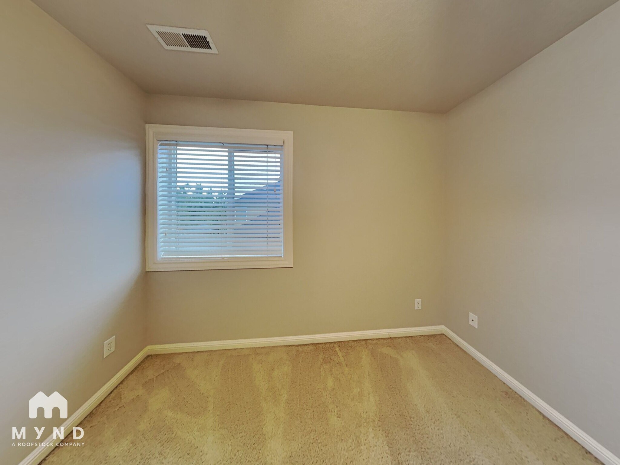 Building Photo - 501 NW 150th Cir