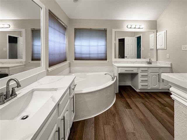 Building Photo - 545 Edgeview Dr
