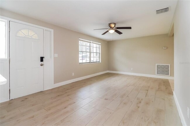 Building Photo - 4151 Ridgefield Ave