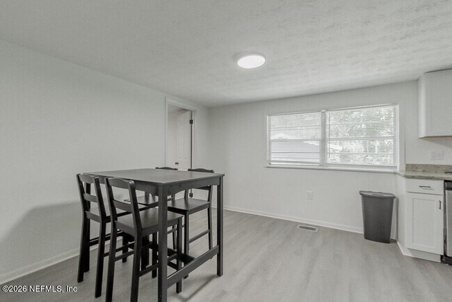 Building Photo - 1059 Little Ruth Rd