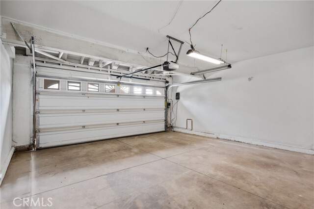 Building Photo - 1443 W Pheasant Ct