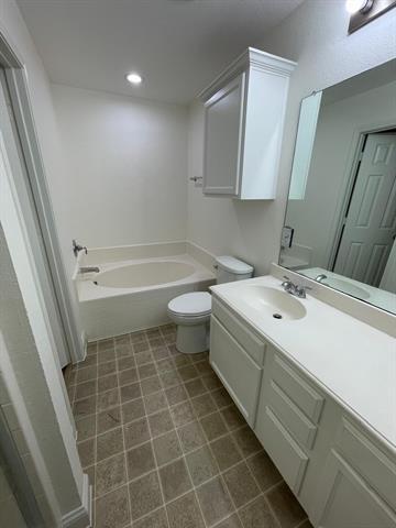 Building Photo - 2049 Sunny Side Dr
