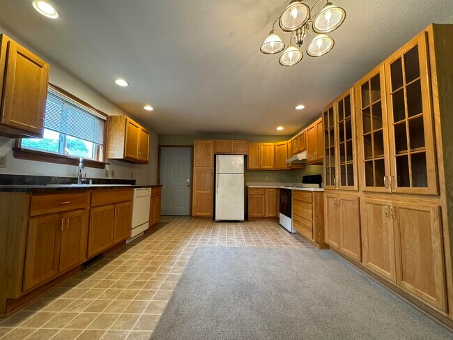 Building Photo - 116 North St