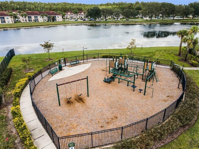 Building Photo - 15691 Willow Arbor Cir