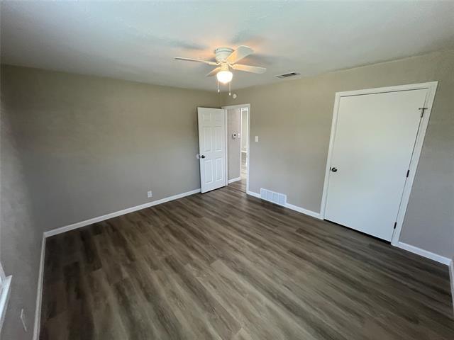 Building Photo - 2017 Tolosa Dr