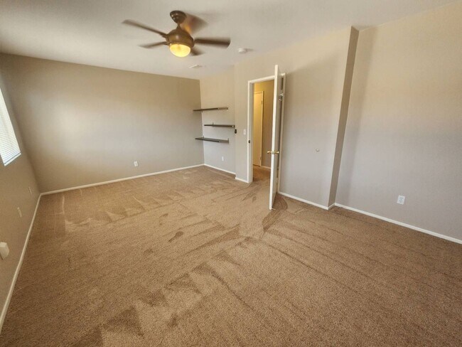 Building Photo - Beautiful3 bedroom home in Desert Vista