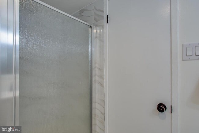 Building Photo - 203 Yoakum Pkwy