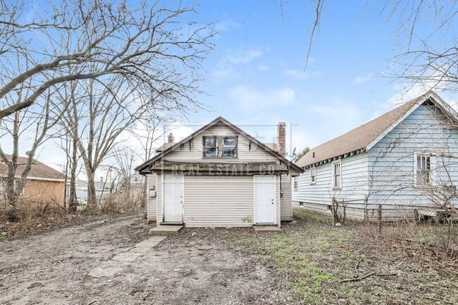 Building Photo - 2134 Erie Ave