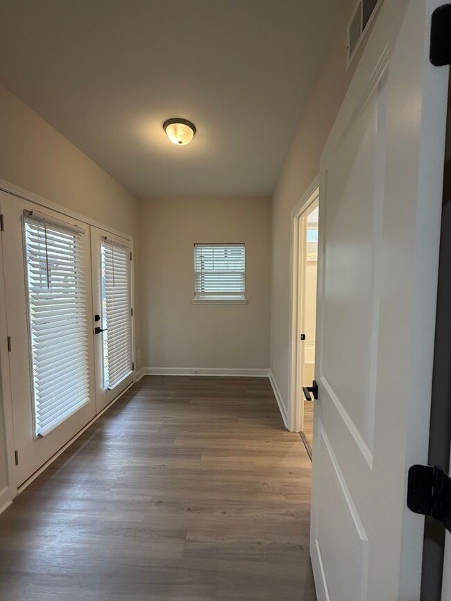 Building Photo - BRAND NEW TOWNHOMES AVALIABLE NOW