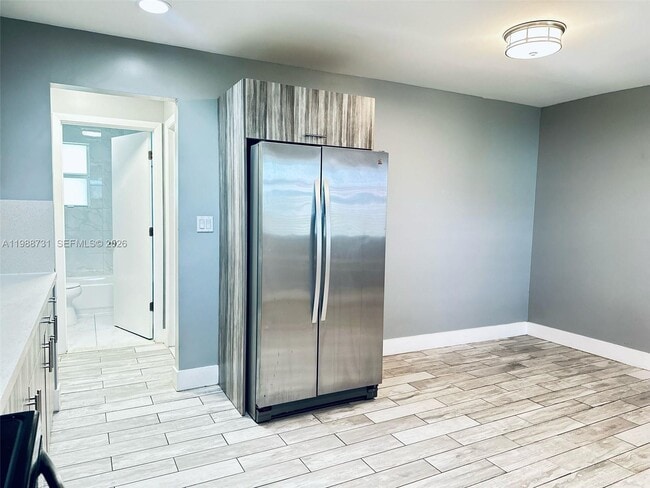 Building Photo - 1756 NW 2nd Ct