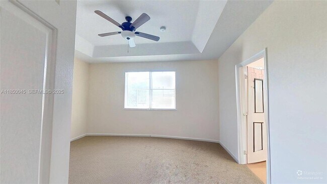 Building Photo - 1420 SE 26th Ave