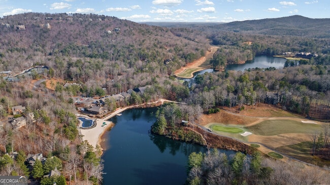 Building Photo - 339 Willow Dr