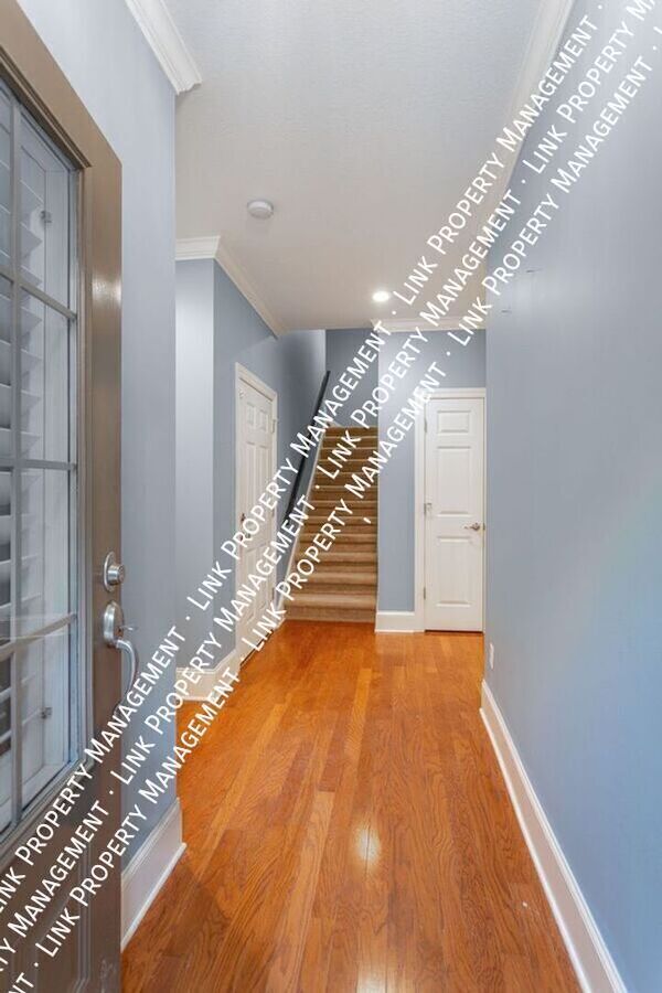 Building Photo - 7655 Lenox Trace Dr